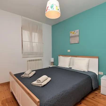 Apartment Honey Bee Pula